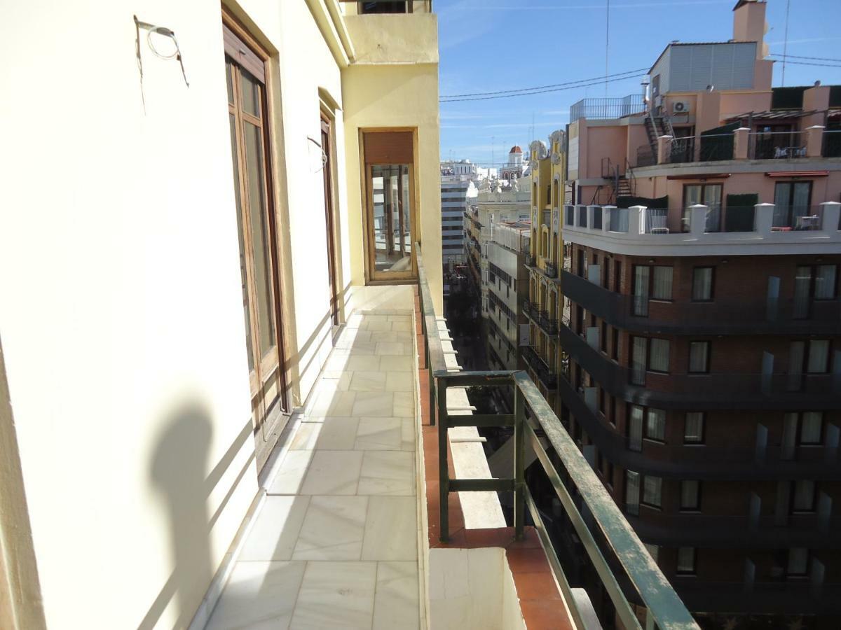 Entre La Estacion Y El Ayuntamiento Διαμέρισμα Βαλένθια Εξωτερικό φωτογραφία